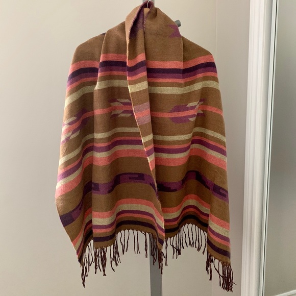 🌺 3/$30 | Aztec Scarf / Wrap - Picture 2 of 2